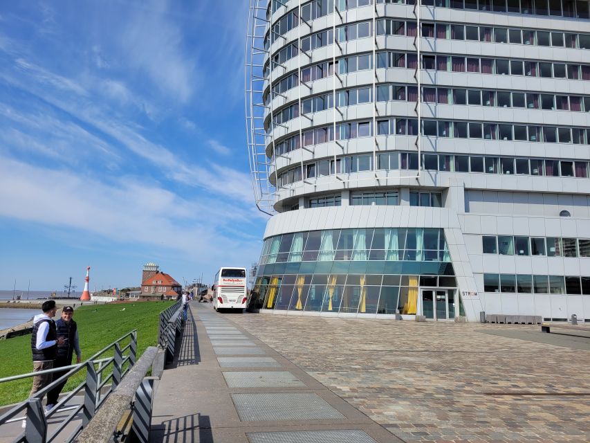 Bremerhaven: Harbor Bus Tour - Meeting point timing and getting seated without stress