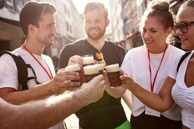 Brewery Tour Düsseldorf in English (inc. 3 beer) - The walk between breweries, and why it matters