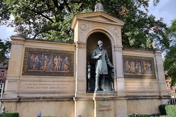 Charité Hospital Walking Tour: Exploring Berlin’s Medical History - Stop 4: Albrecht von Graefe and the rise of eye medicine