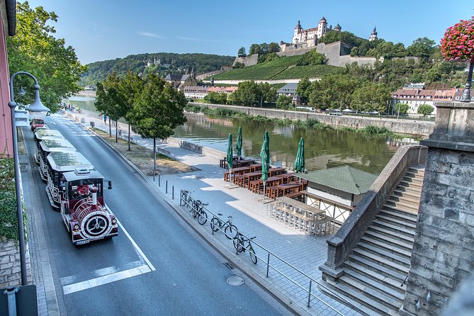 City tour through Würzburg with the Bimmelbahn - Driver Style and the Human Touch