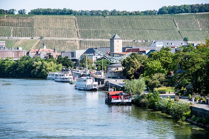 City tour through Würzburg with the Bimmelbahn - Price and Value: About 13 Dollars for an Intro Tour