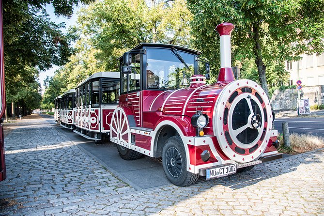 City tour through Würzburg with the Bimmelbahn - English Audio That Works Best When You Use the Headsets
