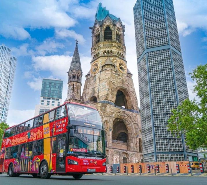 CitySightseeing Berlin HOHO Bus- All Lines & Boat Tour - East Berlin and Wall Route: Oranienburger Strasse to East Side Gallery