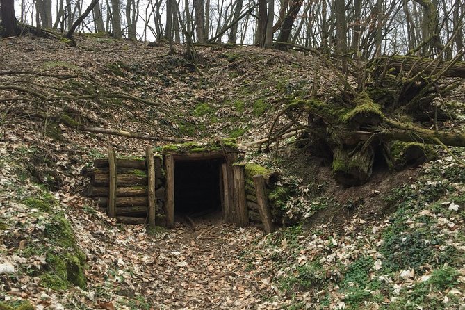 Clash of Titans: Battle for Seelow Heights WW2 tour - Jahnsfelde Schlosskirche area: the red-cross field hospital and the artillery last stand