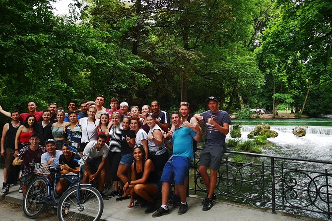 Classic Mike's Bike Tour daily @ 11.30 incl Beer Garden & Surfers - English Garden by bike, surfers and shady breaks