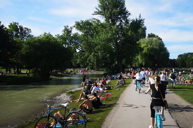 Classic Mike's Bike Tour daily @ 11.30 incl Beer Garden & Surfers - Maximilianeum photo moment and the ride wrap-up near Hofbräuhaus
