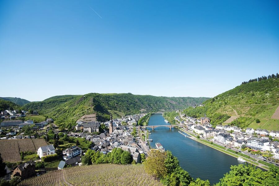 Cochem: KD Panoramic Evening Cruise on the Moselle River - Watching Reichsburg and the Imperial Castles Pass in the Background
