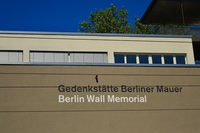Cold War, Berlin Wall, Spies and the East Side Gallery - East Side Gallery, when concrete becomes public art