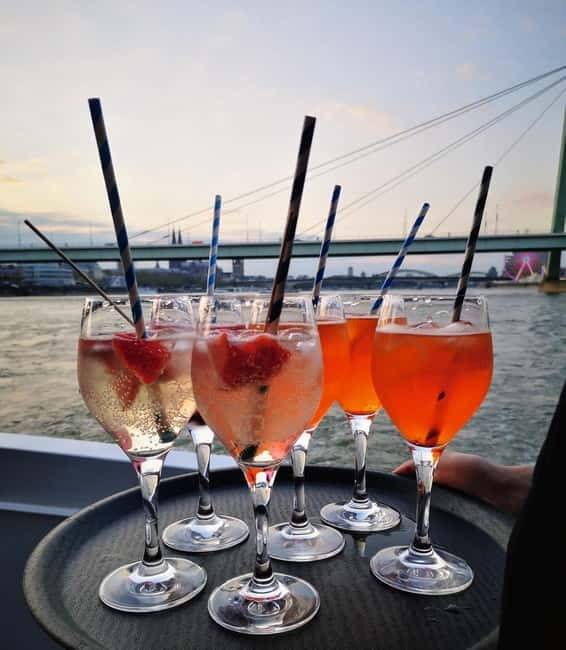Cologne: 1-hour Rhine Cruise in Cologne - Why a 1-hour Rhine cruise works so well in Cologne