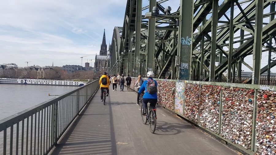 Cologne: 3-Hour Guided Bike Tour - Why this Cologne bike tour works for a half-day