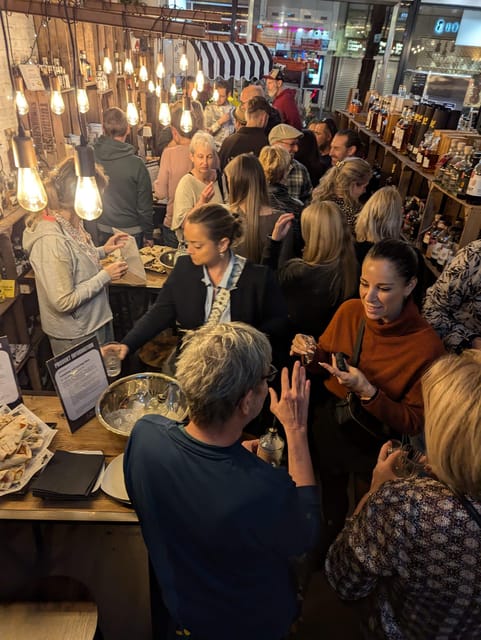 Cologne: Black wine tasting with secret station – Haus der Manufakturen - Where the tasting happens, and how the timing works