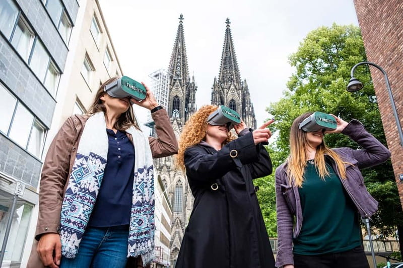 Cologne Cathedral Walking Tour around the cathedral with VR - Walking the cathedral perimeter, with history that changes gears