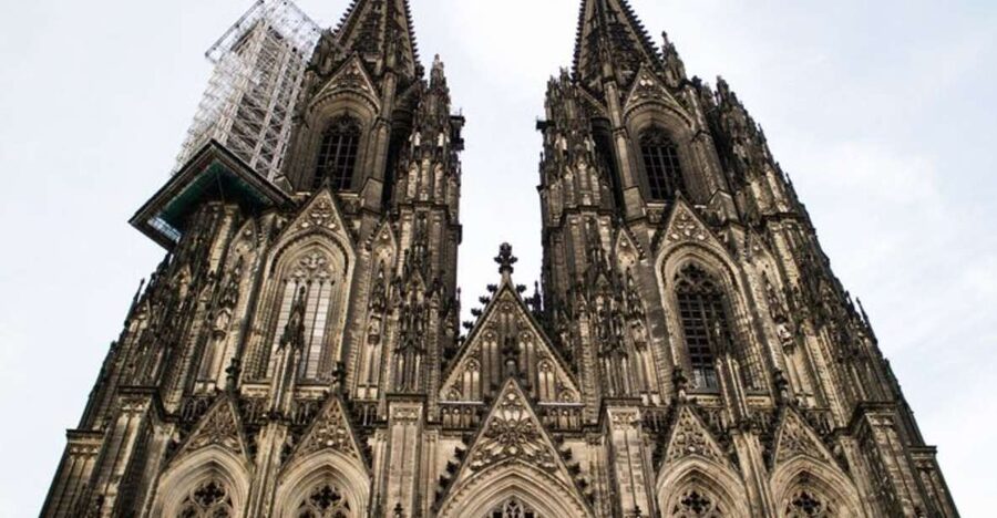 Cologne: Custom Private Walking Tour with a Local Guide - Why a private Cologne walk beats wandering alone