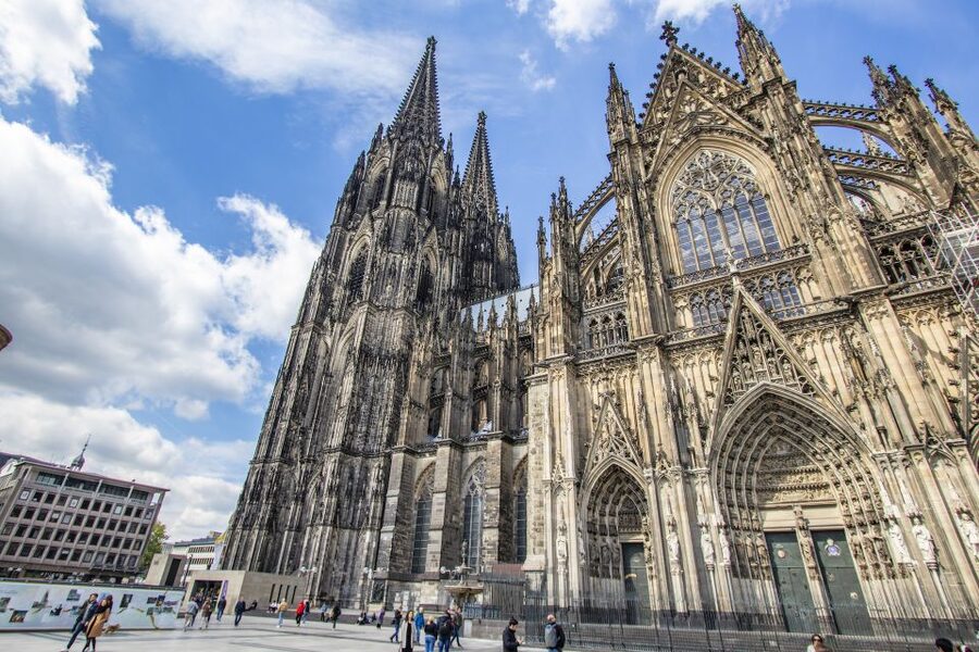Cologne: Express Walk with a Local in 60 minutes - Who this Cologne express walk suits best