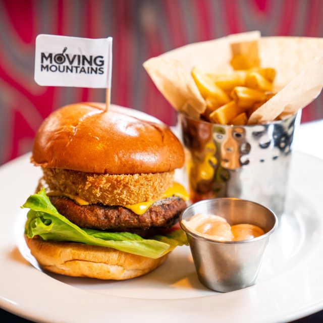 Cologne: Hard Rock Cafe with Set Menu for Lunch or Dinner - Who this set-menu booking is best for