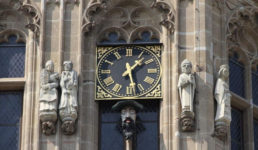 Cologne: Night Watchman Old Town Walking Tour - What to wear for a night walk in Cologne Old Town