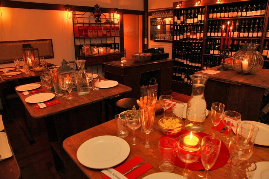 Cologne-Nippes: Cheese and wine with champagne and Grand Cru - Key things that make this tasting worth your time