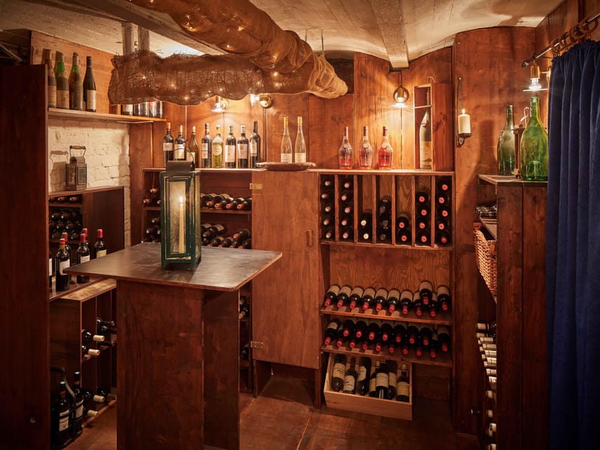 Cologne-Nippes: wine hopping (wine trip) - Timing and group flow: what to expect from 5:30 p.m. to 10:00 p.m.