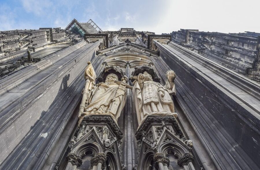 Cologne: Old Town Highlights Walking Tour - Rhine river views from Hohenzollern Bridge