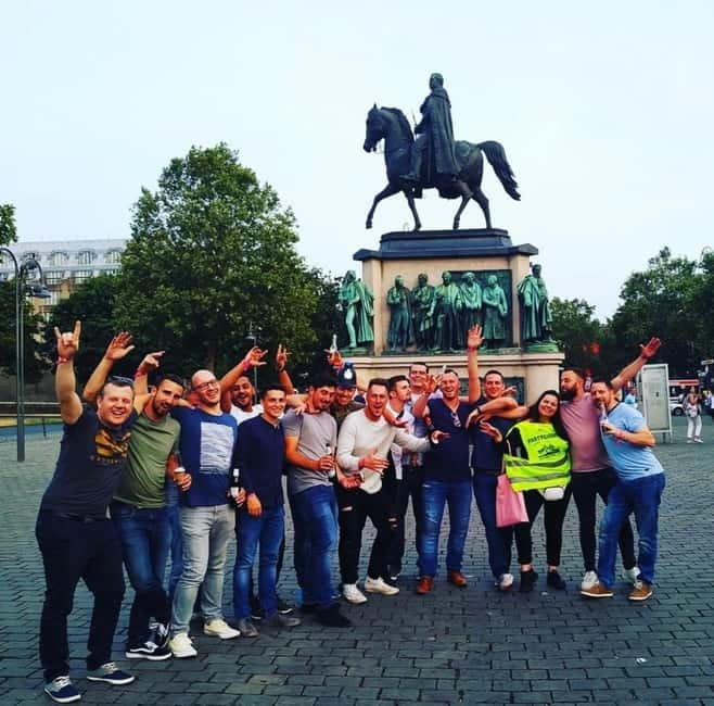 Cologne Pub Crawl - 4 Locations, Shots & Club Entry - Four stops in four hours, how the pacing really works