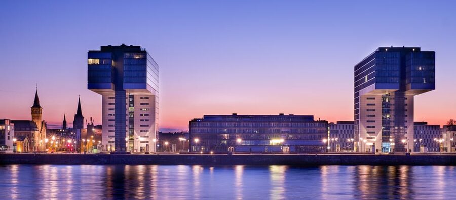 Cologne: Rhine River Winter Cruise with Festive Music - Who This Cruise Suits Best (and Who It Might Not)