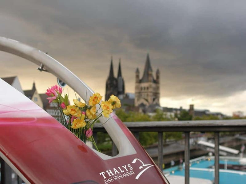 Cologne: Rickshaw city tour perpedalo - Alter Markt and Cologne City Hall: where you can linger
