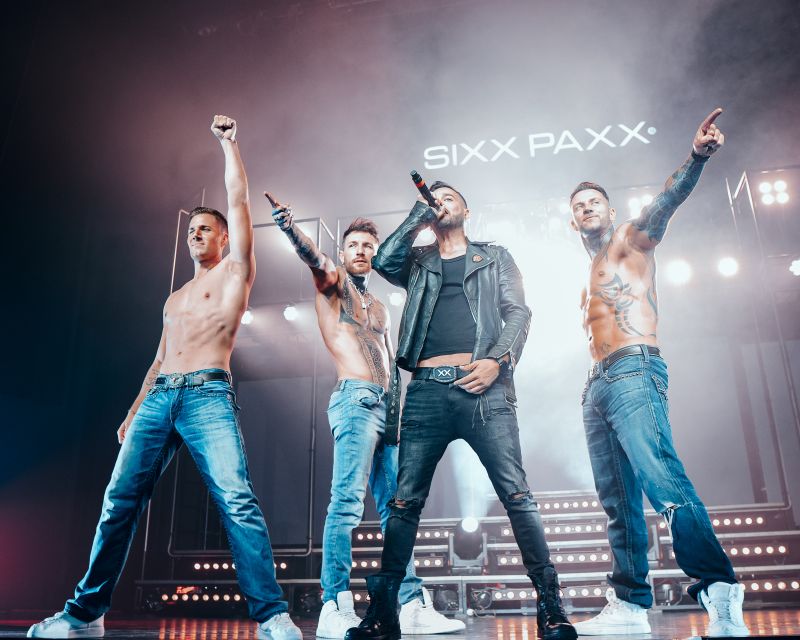 Cologne: SIXX PAXX Men's Performing Arts Show - What SIXX PAXX in Cologne feels like in real life