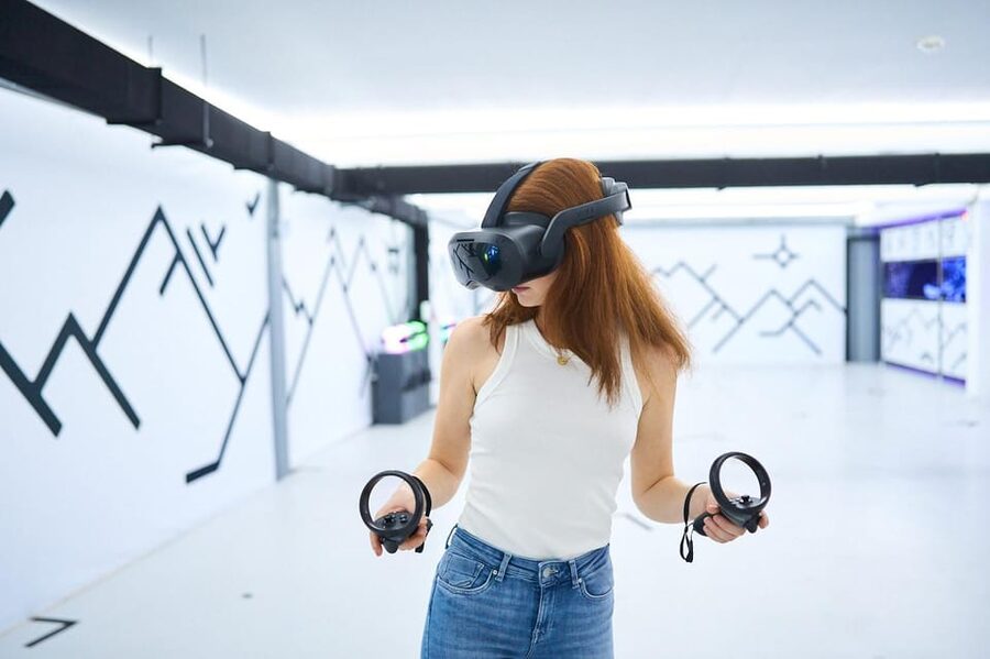 Cologne: Virtual escape game adventure at 7th Space - Checking in at 7th Space Cologne, what the first minutes feel like