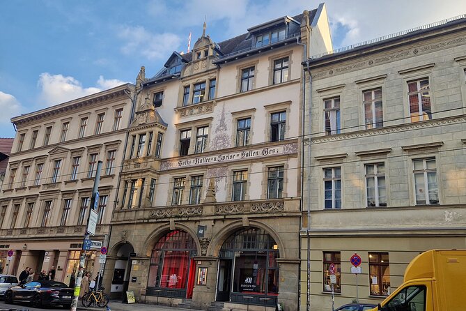 Dark Berlin Criminal Tour - Stop 4: Alexa shopping center and the pre-war story behind the building