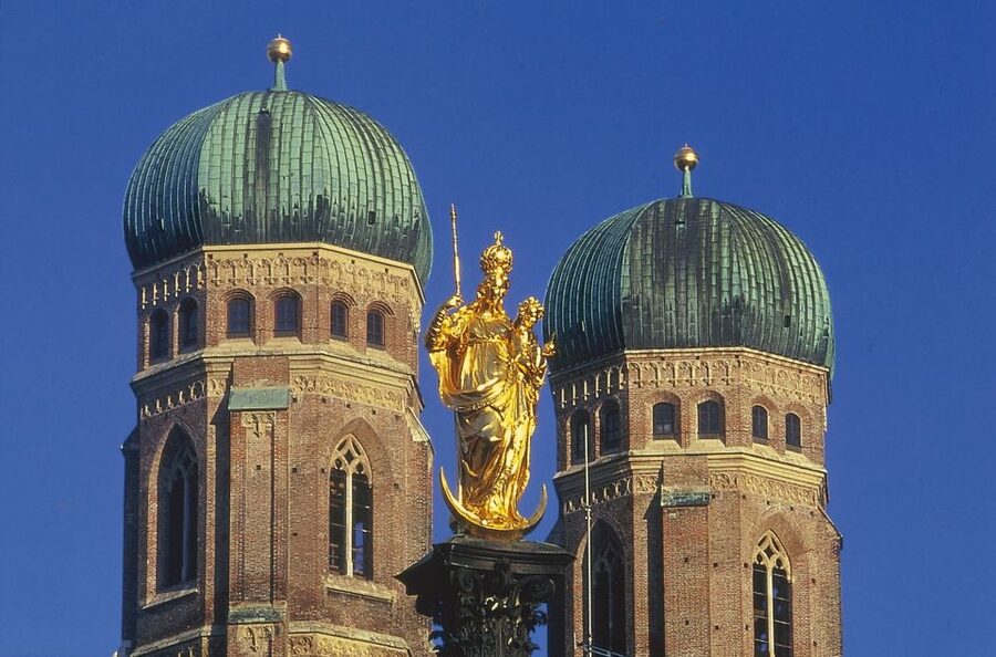 Discover Munich 2-Hour Small Group Walking Tour - Dachauer Straße 4 Start, Munich Orientation in Two Hours