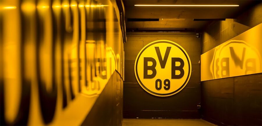 Dortmund: BVB Signal Iduna Park Stadium Walk - Finding BVB FanWelt and Starting the Route Right