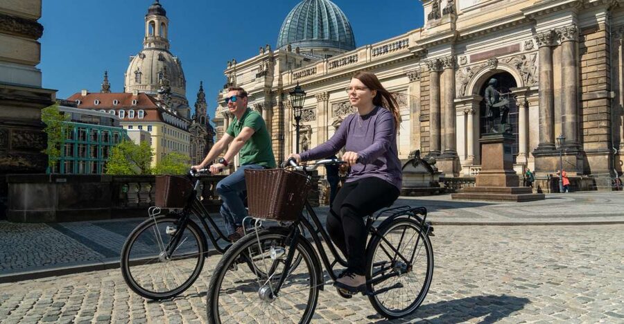 Dresden: Bike Rental - City Bike with Option Children Seat - Key things to know before you pedal off