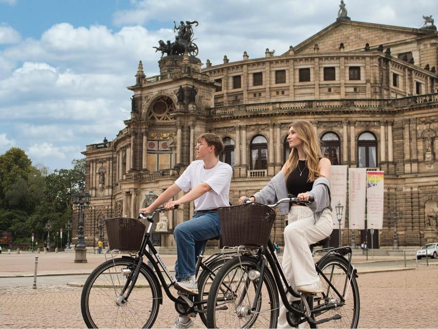 Dresden: Bike Rental - City Bike with Option Children Seat - Picking Up Your City Bike by Frauenkirche