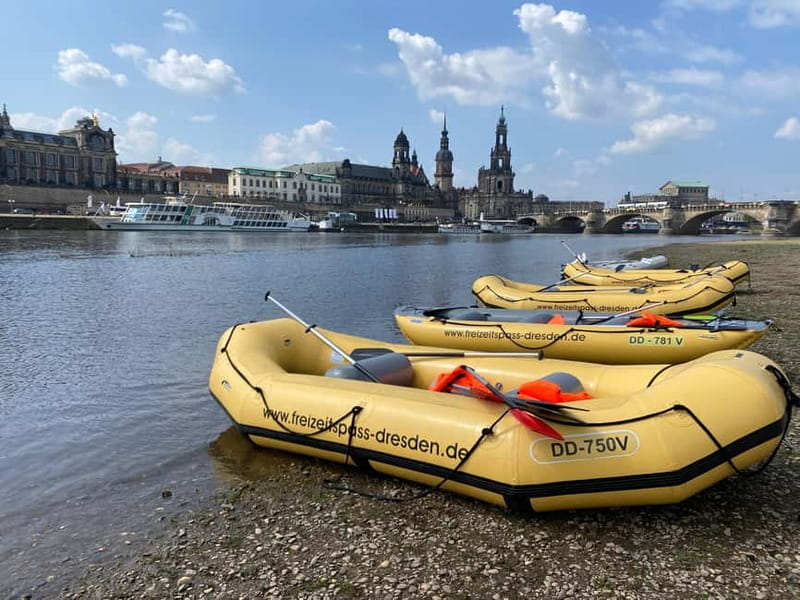 Dresden: Boat tour - in a rubber dinghy from Pillnitz to Dresden - Getting started at Freibad Wostra and the 20-minute briefing that keeps it easy
