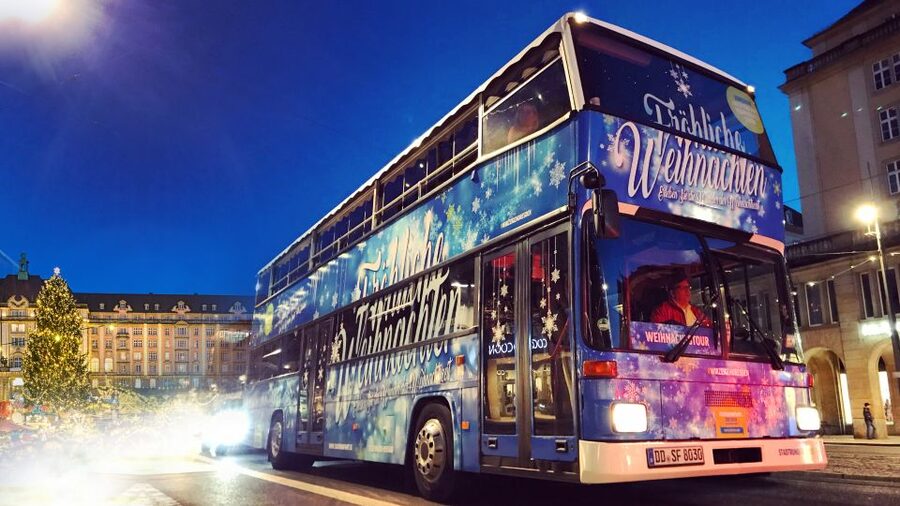 Dresden: Christmas Sightseeing Tour with a 'Pflaumentoffel' - Striezelmarkt: the market you will recognize immediately