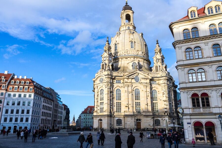 Dresden: Complete Walking Tour with Frauenkirche Visit - Old Town routing: Stallhof, Fürstenzug, Neumarkt, Schlossplatz, and Hofkirche