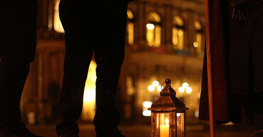 Dresden Group Tour with a Night Watchman - The whole idea, in plain terms: a torch-lit Dresden storytelling route