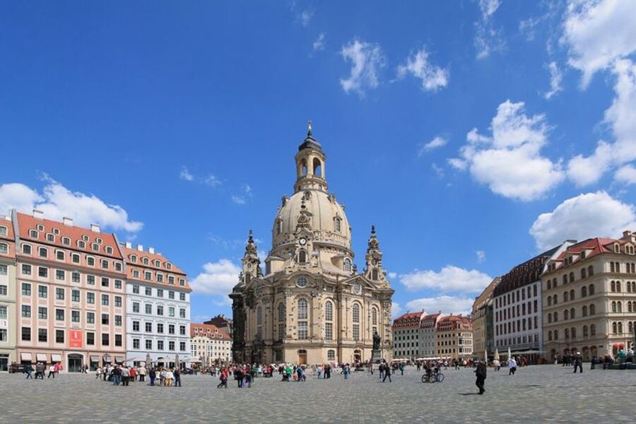 Dresden: Guided City Tour by Bike - Starting at Dresden Information, then Frauenkirche on two wheels
