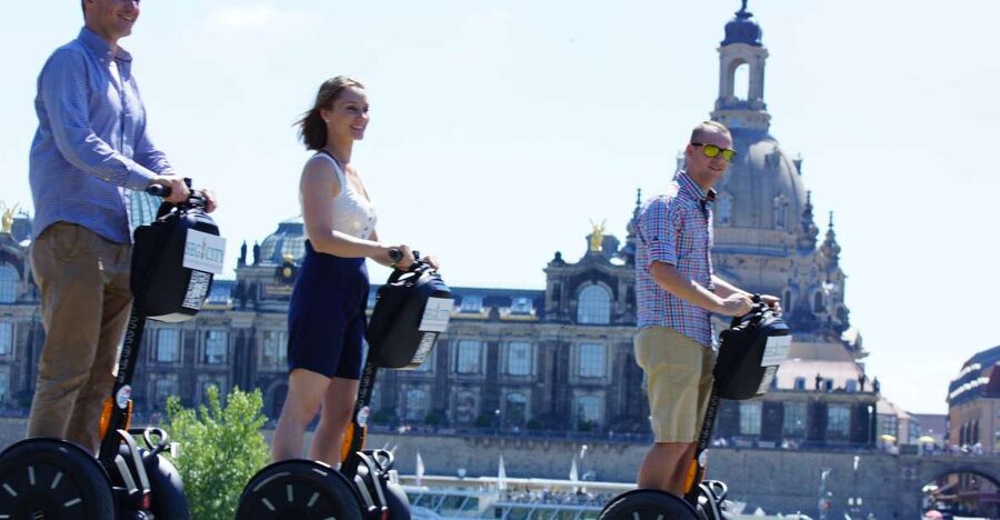 Dresden: Guided Segway Klassik Tour - Neustädter Markt to Königsufer: a warm-up with real city views