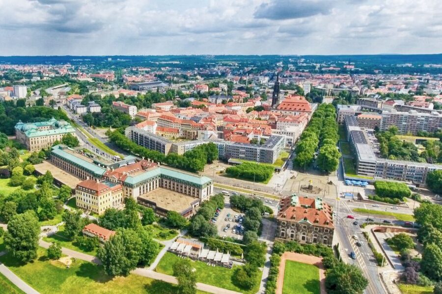 Dresden Neustadt: Scavenger Hunt for Children - Kunsthofpassage and the feel of Dresden Neustadt’s streets