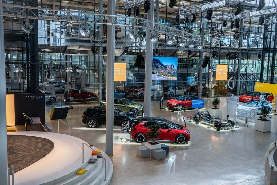 Dresden: Tour of VW's Transparent Factory - Key highlights to look for