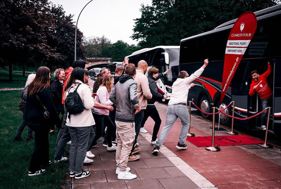 Düsseldorf: 1.5-Hour Comedy Bus Tour - Your Money Moment, $39 for 90 Minutes of Sights and Stand-Up