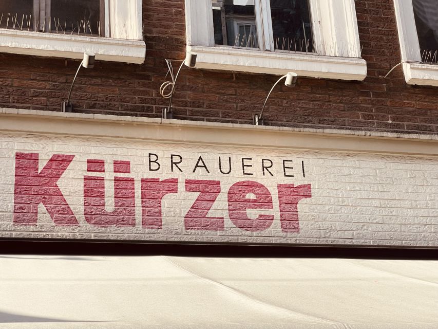 Düsseldorf: Altbier-Safari Beer Walking Tour - Brauerei Im Füchschen on Ratinger Straße: a key mid-tour stop
