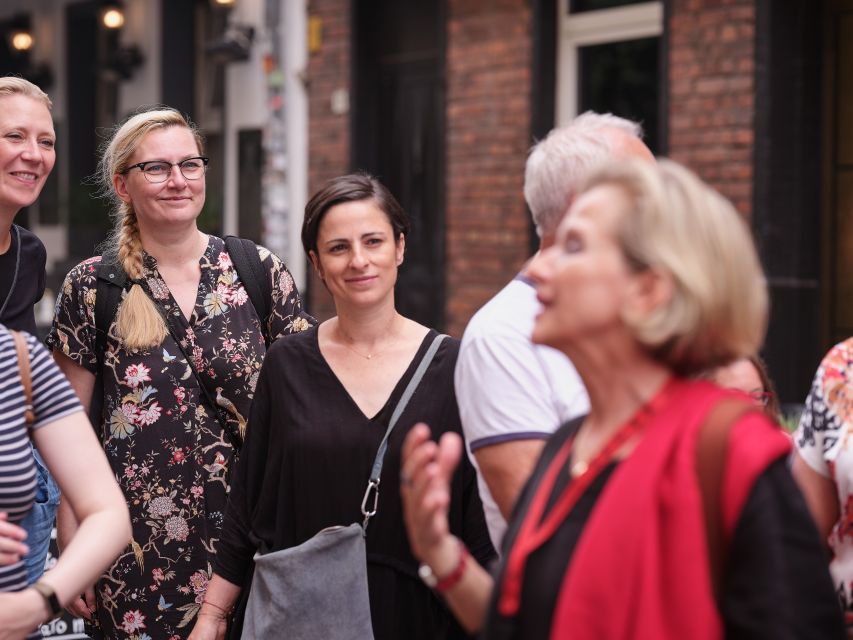 Düsseldorf: Altstadt Guided Tour - Price and value: $222 per group up to 10