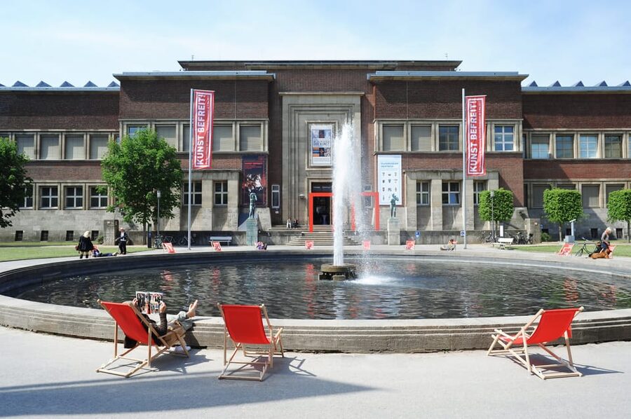 Düsseldorf: Art:walk museum pass - Kunsthalle, NRW-Forum, and KIT - Kunst im Tunnel: Mixing Vibes