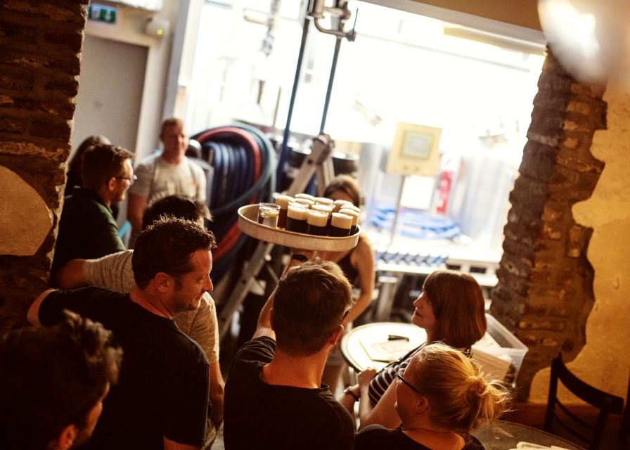 Düsseldorf: Brewery Tour with Alt Beer Tastings - The 32-dollar price, and what you actually get for it