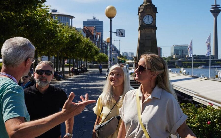 Düsseldorf: In a nutshell - the 60 minutes tour - Starting near Brewery Uerige, and why that matters