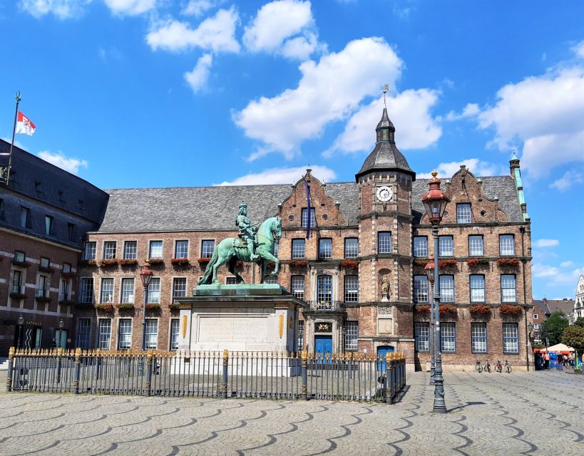 Dusseldorf: Old Town & Altbier Tour - Why this Düsseldorf Old Town and Altbier tour works in 2 hours