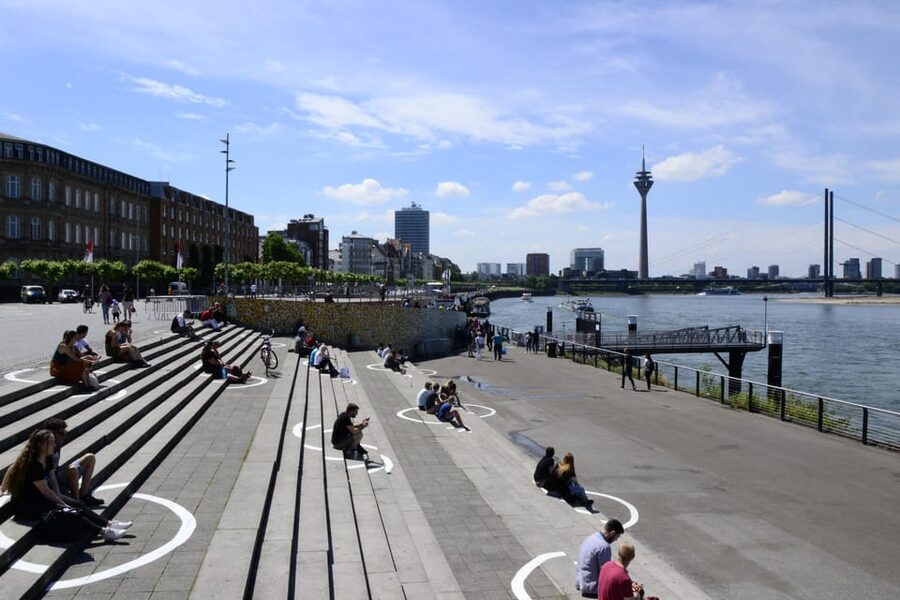 Düsseldorf: Old town and banks of Rhine - heart and lifeline - Who this tour suits best, and who might want a different option
