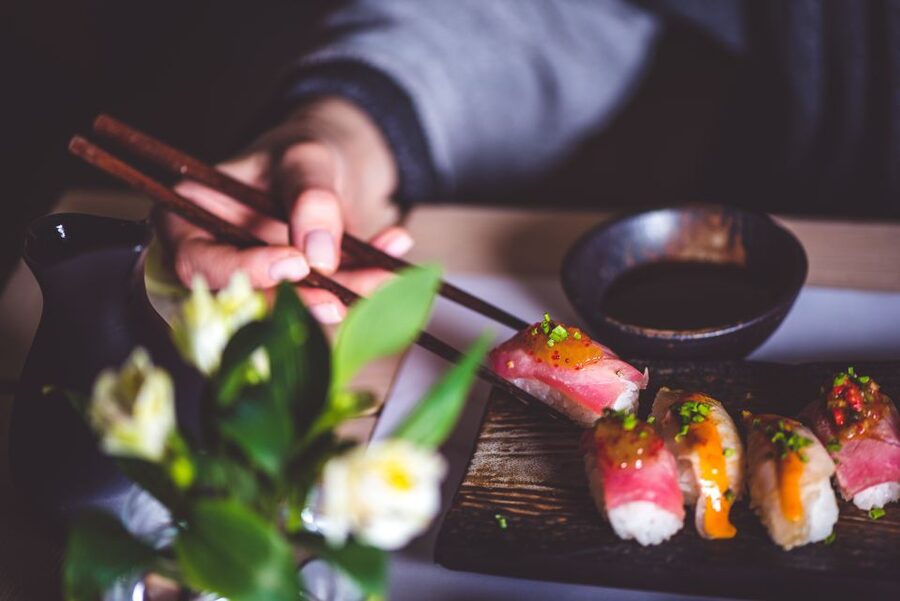 Düsseldorf: Sushi, Sake & Japanese Lifestyle Tour - How the 2-hour format keeps you fed and informed